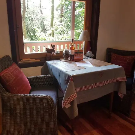 Tiny House Im Bergwald Am Fluss - #121179 Feriehus